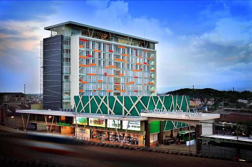 Ascent Premiere And Convention Hotel Malang
